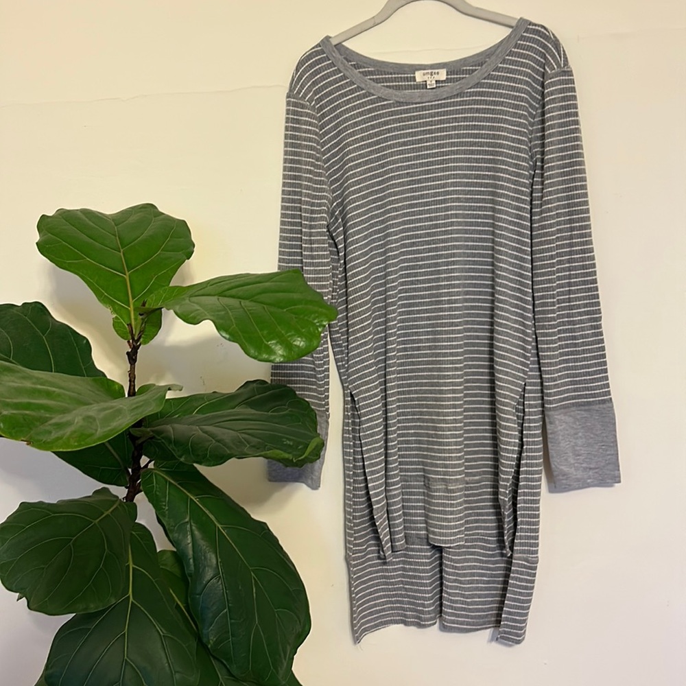 Long striped oversized tunic